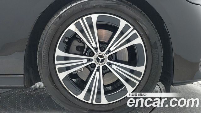 Mercedes-Benz E-Class (W214) E200 Avantgarde 2025 — фото 22