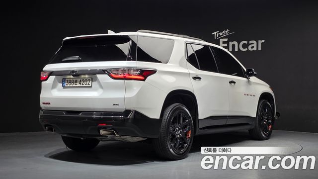Chevrolet Traverse 3.6 AWD Redline 2021 — фото 2