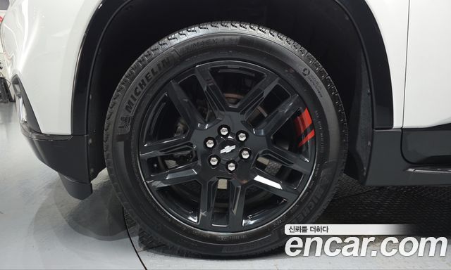 Chevrolet Traverse 3.6 AWD Redline 2021 — фото 5