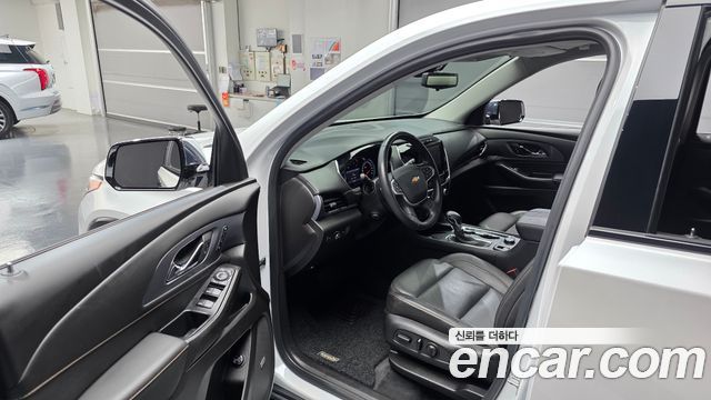 Chevrolet Traverse 3.6 AWD Redline 2021 — фото 10
