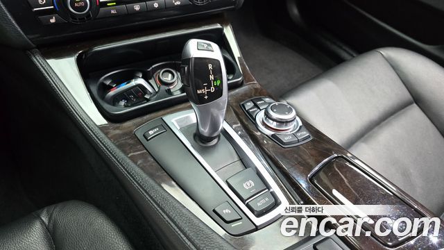 BMW 5 Series (F10) 520d 2011 — фото 9