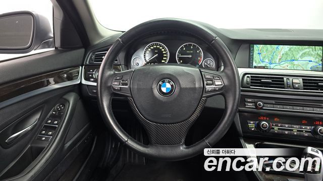 BMW 5 Series (F10) 520d 2011 — фото 12