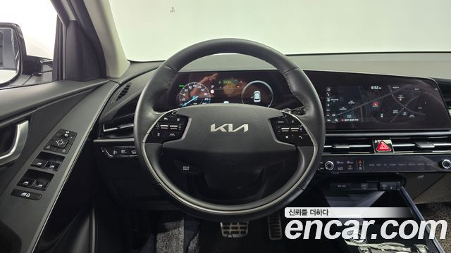 Kia Niro Signature 2022 — фото 16