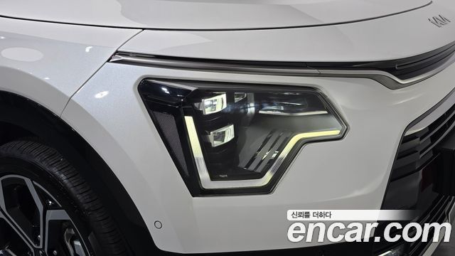 Kia Niro Signature 2022 — фото 28