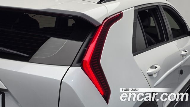 Kia Niro Signature 2022 — фото 29
