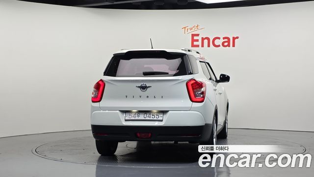 KG Mobility (SsangYong) Tivoli Air Diesel IX 2WD 2016 — фото 4