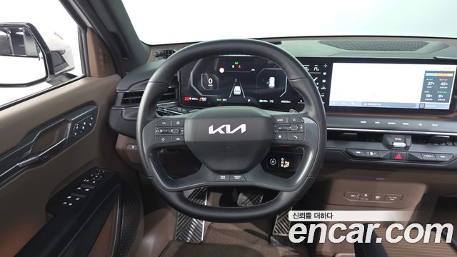 Kia EV9 Long Range 4WD GT Line 2024 — фото 13