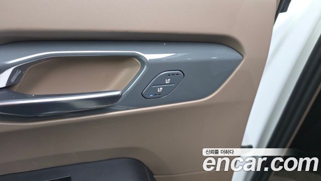 Kia EV9 Long Range 4WD GT Line 2024 — фото 18