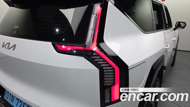 Kia EV9 Long Range 4WD GT Line 2024 — фото 23