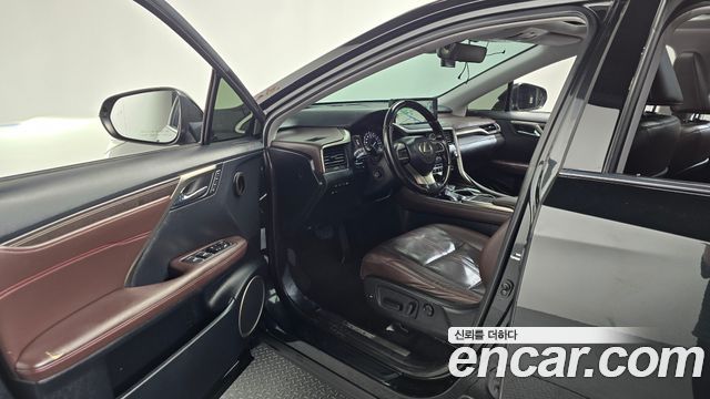 Lexus RX450h (IV) Executive 2021 — фото 10