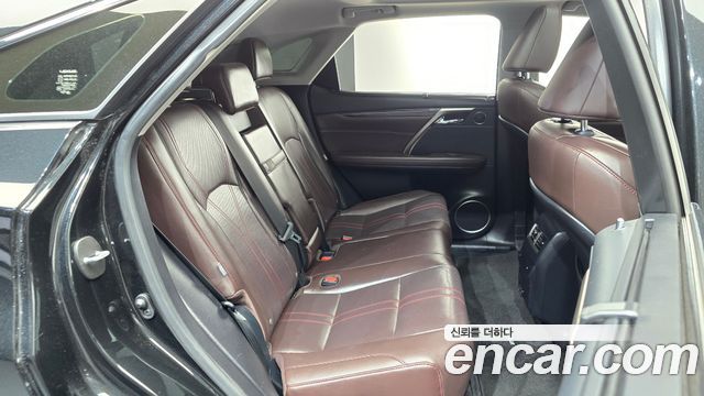 Lexus RX450h (IV) Executive 2021 — фото 11