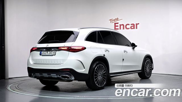 Mercedes-Benz GLC-Class (X254) GLC300 4MATIC AMG Line 2023 — фото 2
