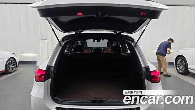 Mercedes-Benz GLC-Class (X254) GLC300 4MATIC AMG Line 2023 — фото 24