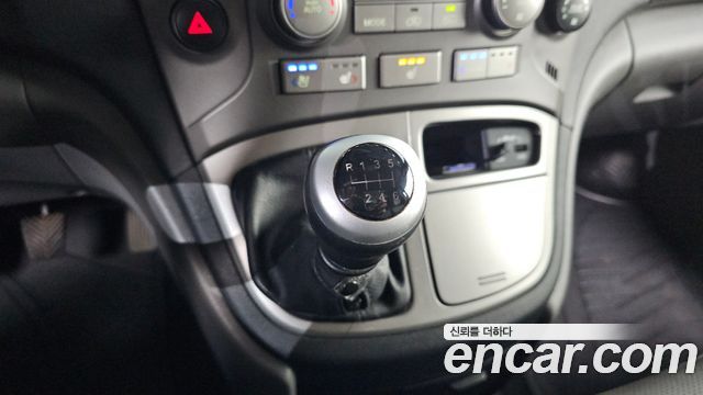 Hyundai Grand Starex Camping Car 2015 — фото 9