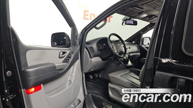 Hyundai Grand Starex Camping Car 2015 — фото 10