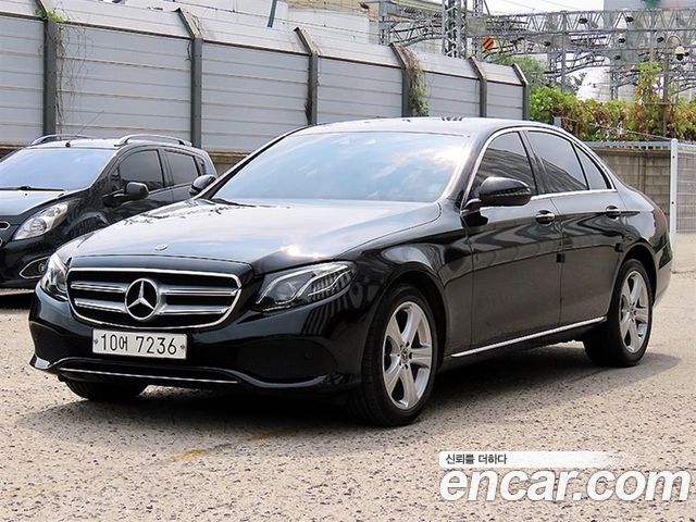 Mercedes-Benz E-Class (W213) E220d 4MATIC Avantgarde 2018 — фото 2