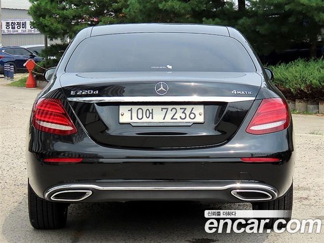 Mercedes-Benz E-Class (W213) E220d 4MATIC Avantgarde 2018 — фото 4