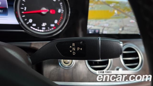 Mercedes-Benz E-Class (W213) E220d Exclusive 2017 — фото 9