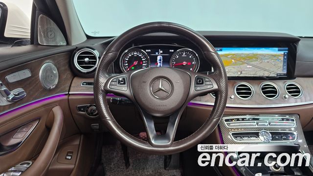 Mercedes-Benz E-Class (W213) E220d Exclusive 2017 — фото 12
