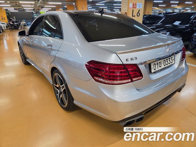 Mercedes-Benz E-Class (W212) E63 AMG 4MATIC 2012 — фото 12