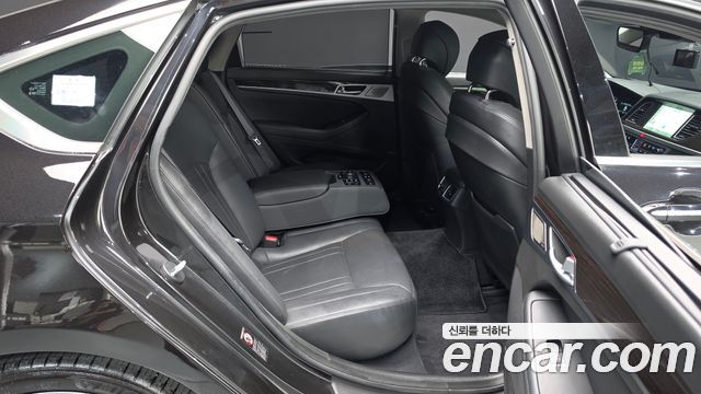 Genesis G80 3.3 GDI AWD Premium Luxury 2018 — фото 11