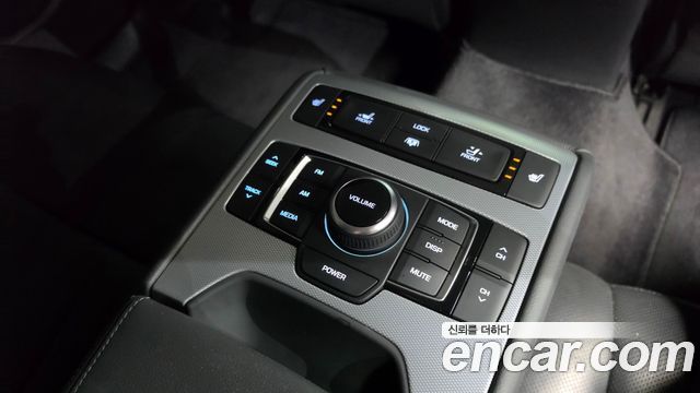 Genesis G80 3.3 GDI AWD Premium Luxury 2018 — фото 18
