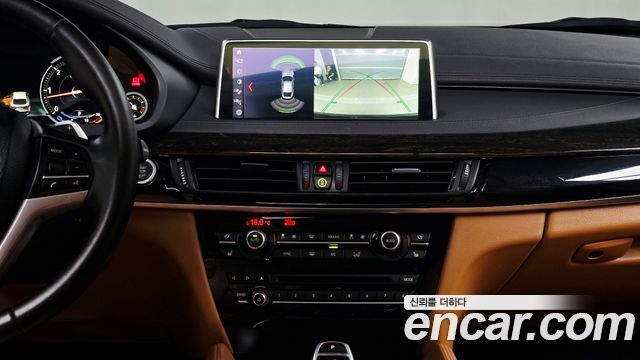 BMW X6 (F16) xDrive 30d 2018 — фото 13