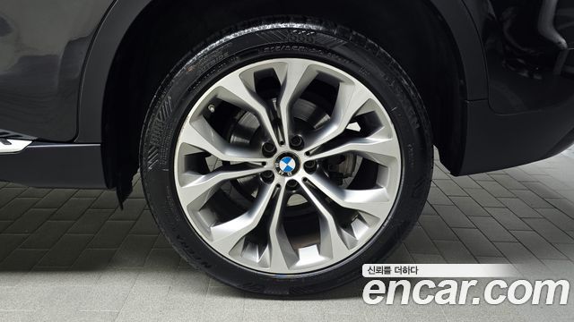 BMW X6 (F16) xDrive 30d 2018 — фото 21