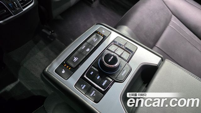 Genesis G80 3.3 GDI AWD Premium Luxury 2018 — фото 23