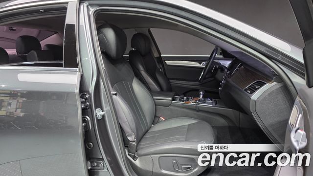 Genesis G80 3.3 GDI AWD Premium Luxury 2018 — фото 32