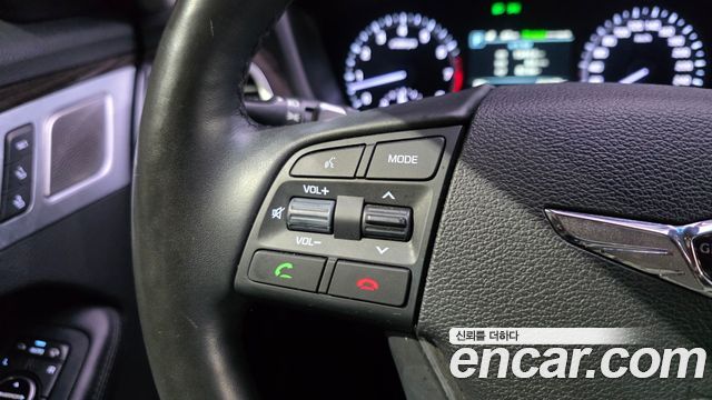 Genesis G80 3.3 GDI AWD Premium Luxury 2018 — фото 36