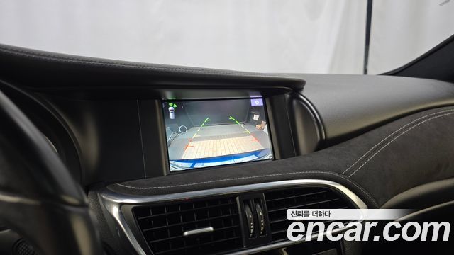 Infiniti Q30 2.0 Exclusive City Black 2017 — фото 15