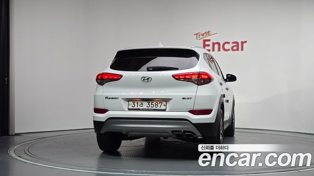 Hyundai Tucson Diesel 2.0 2WD Modern 2017 — фото 4