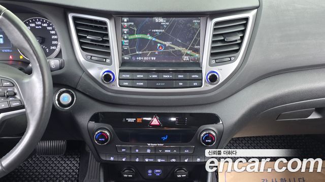 Hyundai Tucson Diesel 2.0 2WD Modern 2017 — фото 12