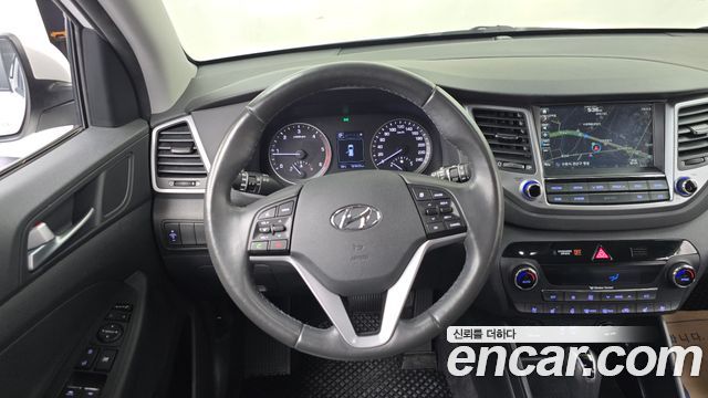Hyundai Tucson Diesel 2.0 2WD Modern 2017 — фото 13