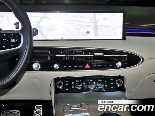 Genesis GV70 2.5T Gasoline 2WD 2025 — фото 15