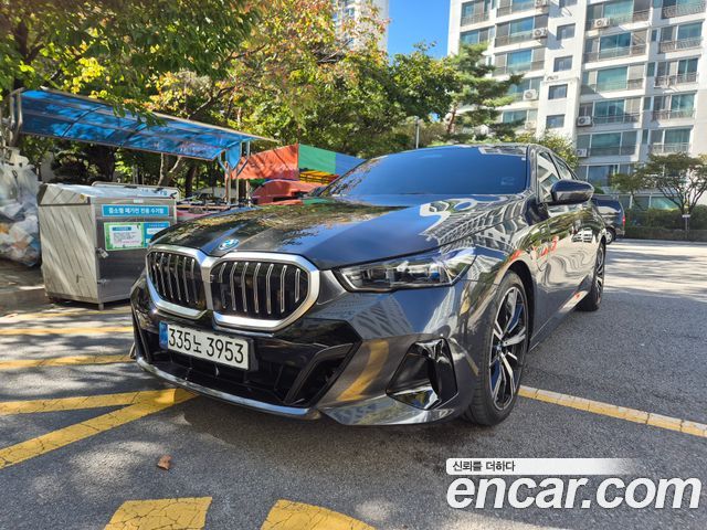BMW 5 Series (G60) 530e M Sport