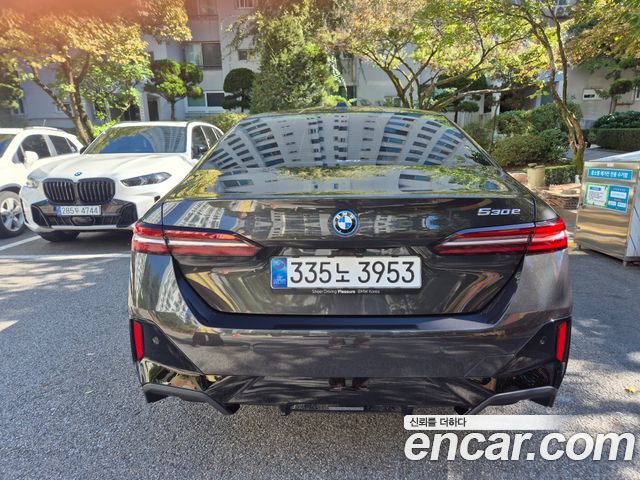 BMW 5 Series (G60) 530e M Sport 2025 — фото 4