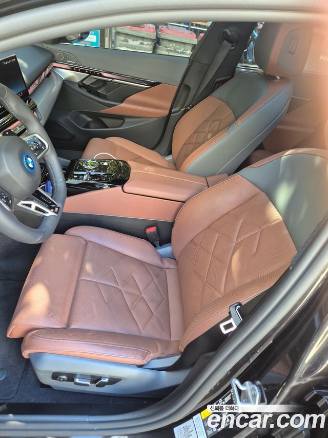 BMW 5 Series (G60) 530e M Sport 2025 — фото 7