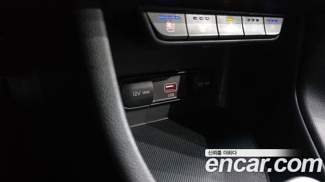 Kia Sportage The Bold Diesel 2.0 2WD Prestige 2019 — фото 35