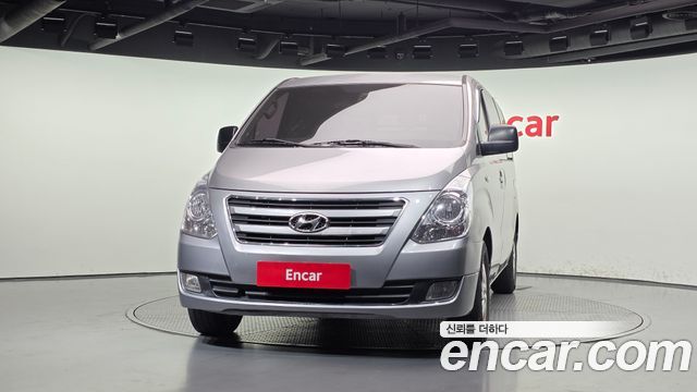 Hyundai Grand Starex 3-Seater VAN Smart Special 2016 — фото 3