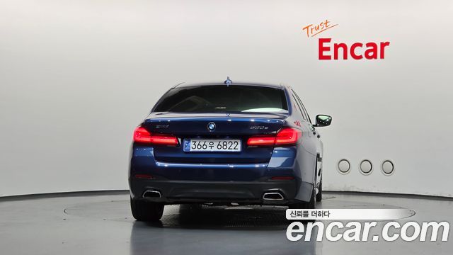 BMW 5 Series (G30) 530e M Sport 2021 — фото 4