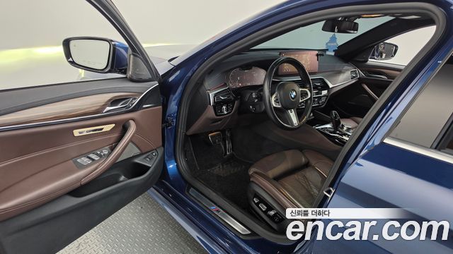 BMW 5 Series (G30) 530e M Sport 2021 — фото 10