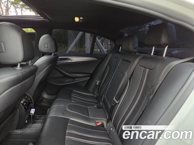 BMW 5 Series (G30) 530i M Sport Package 2018 — фото 18
