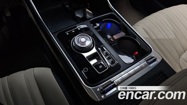 Kia Carnival (IV) Gasoline 9-Seater Hi Limousine (7-seater Limousine(Special vehicle) 2025 — фото 9
