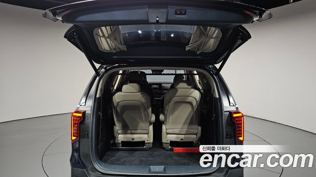 Kia Carnival (IV) Gasoline 9-Seater Hi Limousine (7-seater Limousine(Special vehicle) 2025 — фото 38