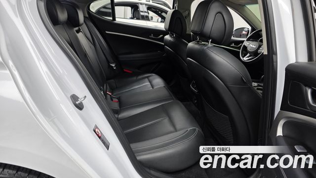 Genesis G70 2.0T Advanced 2018 — фото 11