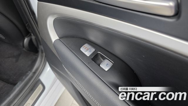 Genesis G70 2.0T Advanced 2018 — фото 18