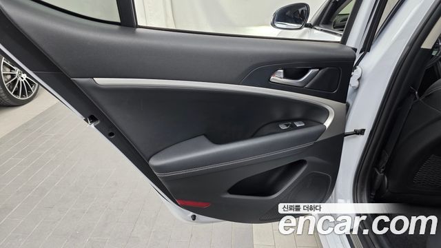 Genesis G70 2.0T Advanced 2018 — фото 25