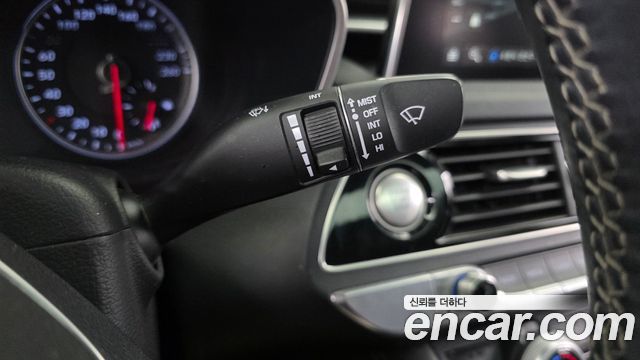Genesis G70 2.0T Advanced 2018 — фото 30